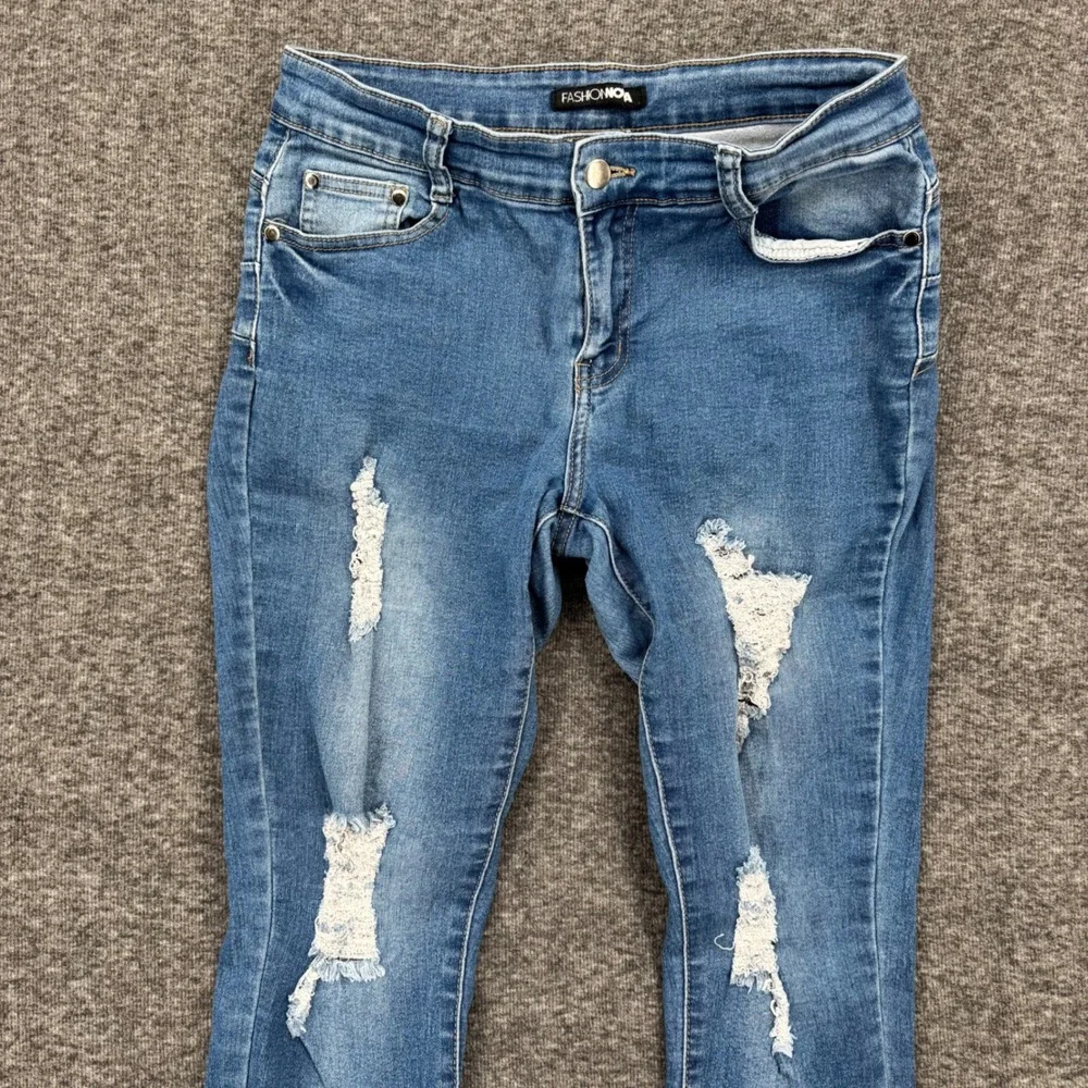 Fashion Nova Womens Distressed Skinny Jeans Medium Wash Blue Ripped Denim Size 9